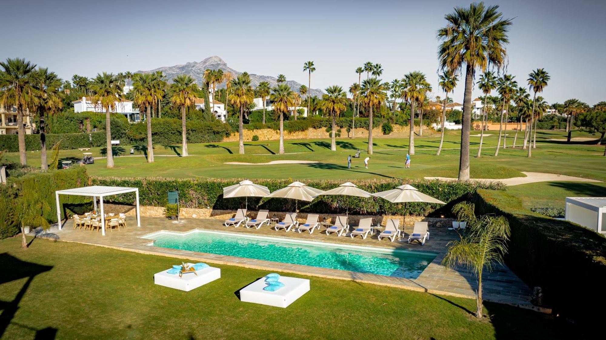 Vacation I Milka, Frontline Golf, Giant Private Heated Pool, Close To High-end Restaurants, 8min Puerto Banus, Cine Villa Marbella